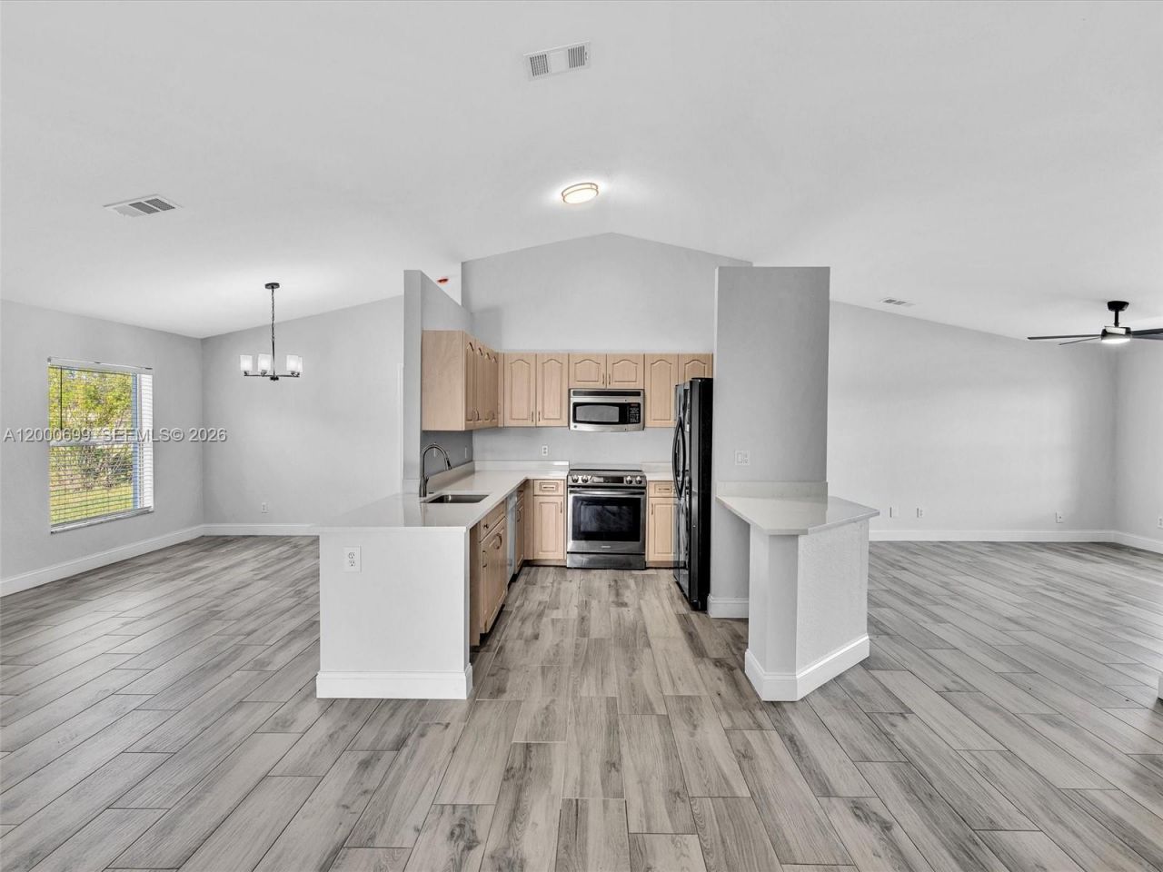2022 NW 9th Terrace, Cape Coral, FL 33993 Photo
