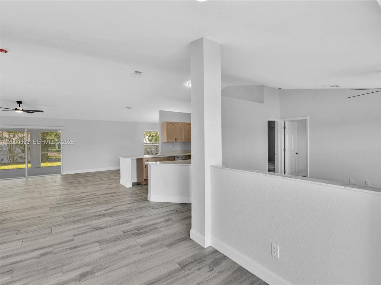 2022 NW 9th Terrace, Cape Coral, FL 33993 Photo