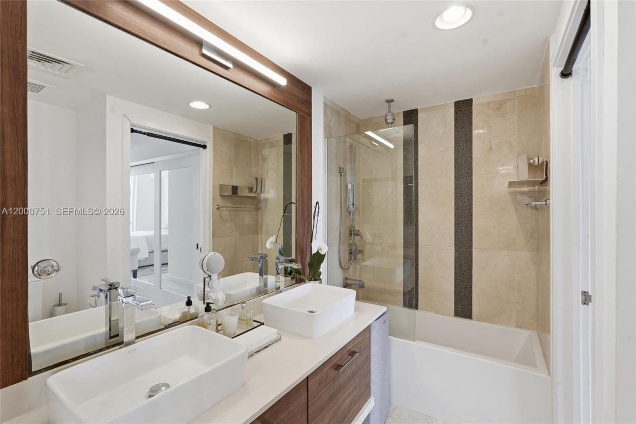 601 NE 27th St, Unit 1506, Miami, FL 33137 Photo