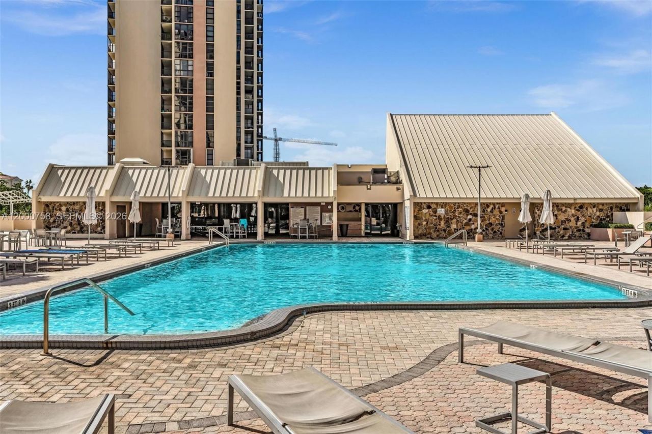 20329 W Country Club Dr, Unit TH10, Aventura, FL 33180 Photo