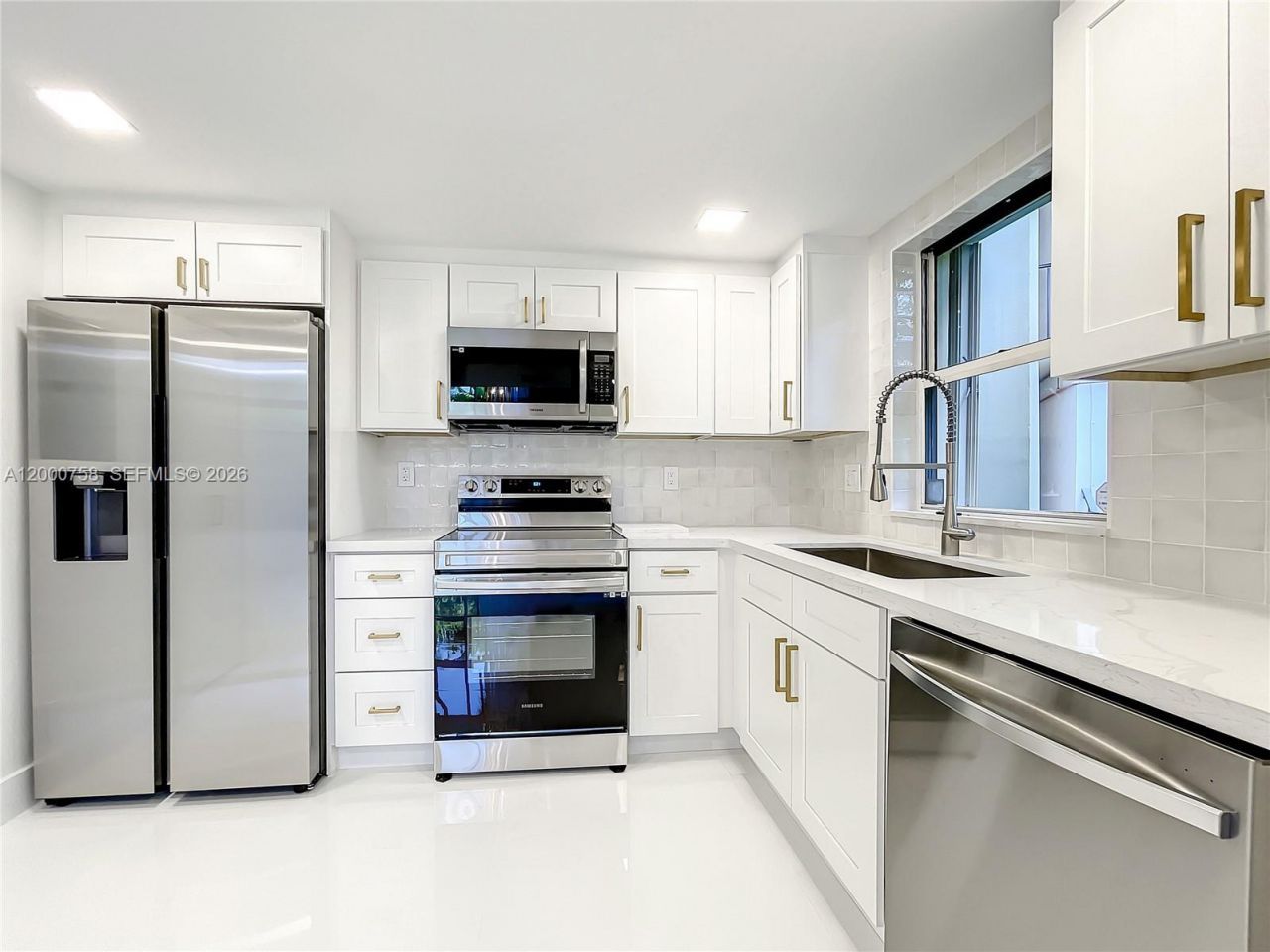 20329 W Country Club Dr, Unit TH10, Aventura, FL 33180 Photo