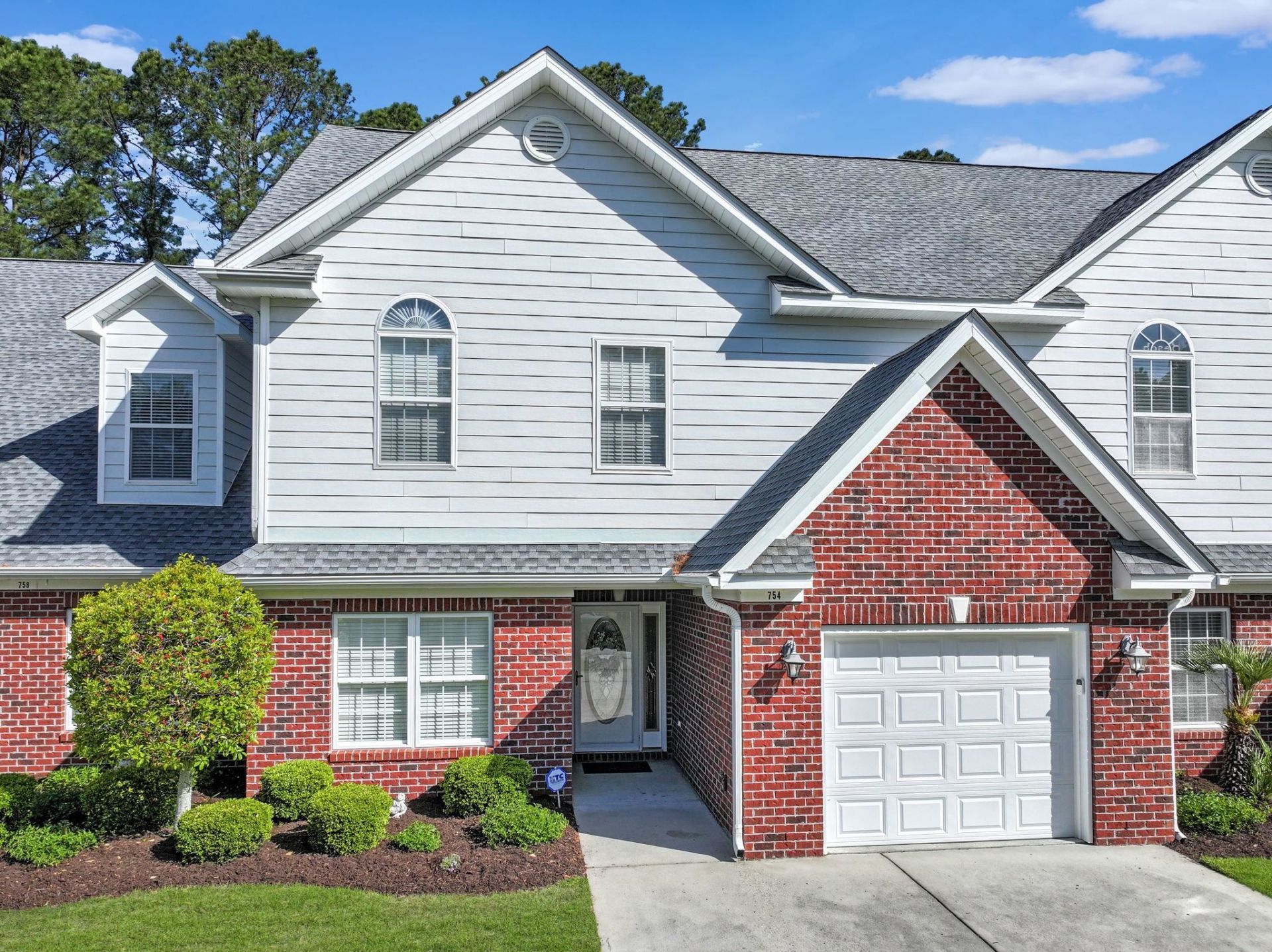 754 Foxtail Dr. Photo 1