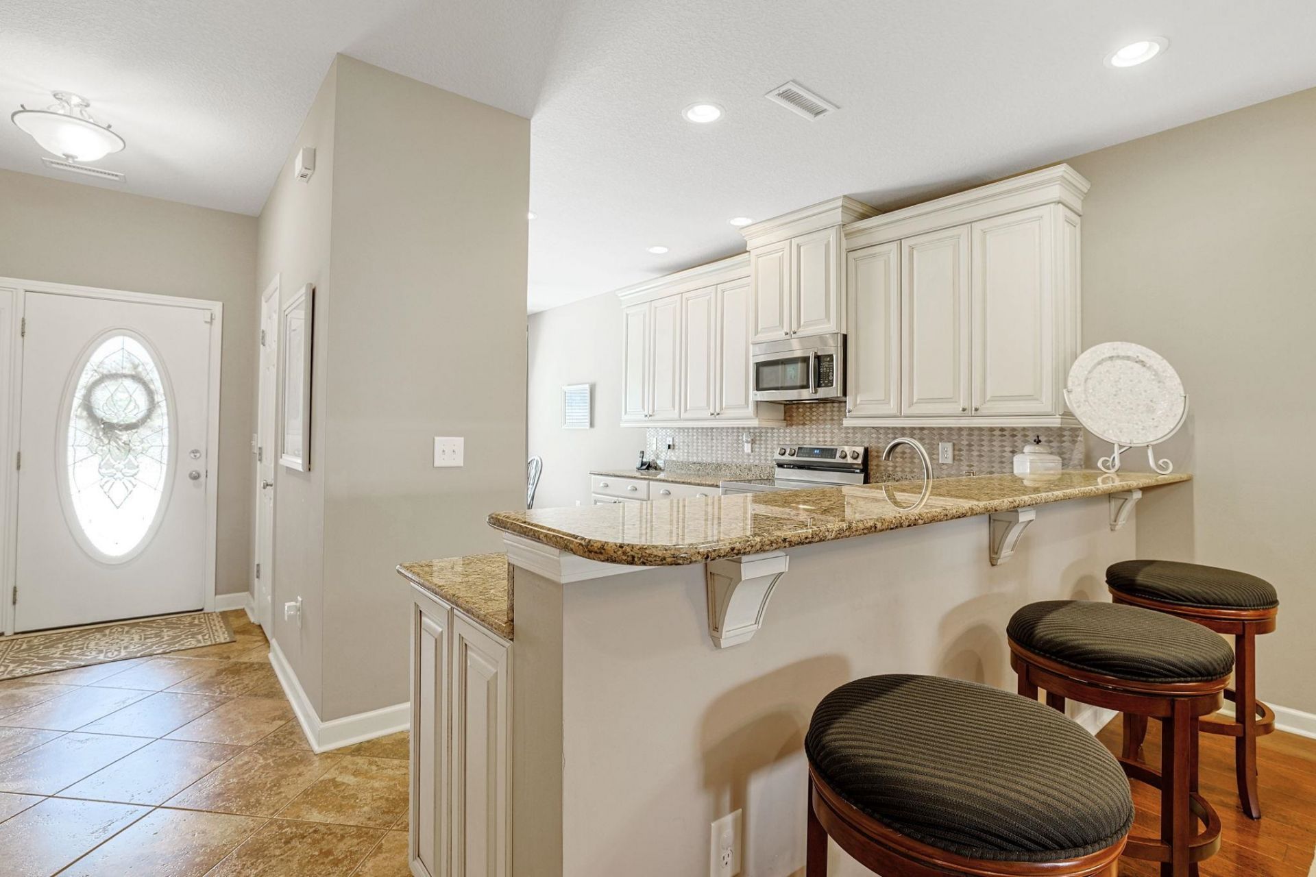 754 Foxtail Dr. Photo 8