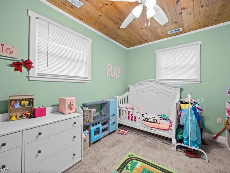 4556 Hawthorne Avenue, Sheffield Lake, OH 44054 Photo 17