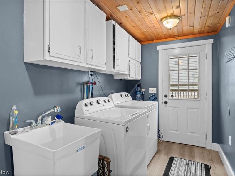 4556 Hawthorne Avenue, Sheffield Lake, OH 44054 Photo 20