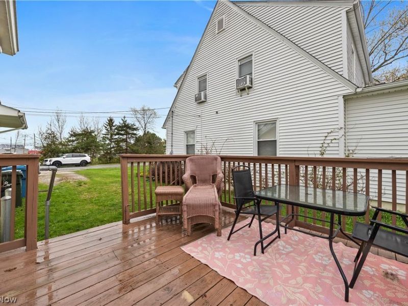 4556 Hawthorne Avenue, Sheffield Lake, OH 44054 Photo 23