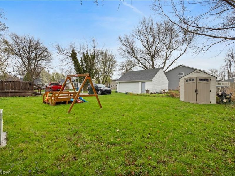 4556 Hawthorne Avenue, Sheffield Lake, OH 44054 Photo 27