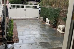 8 Ford Court photo 4