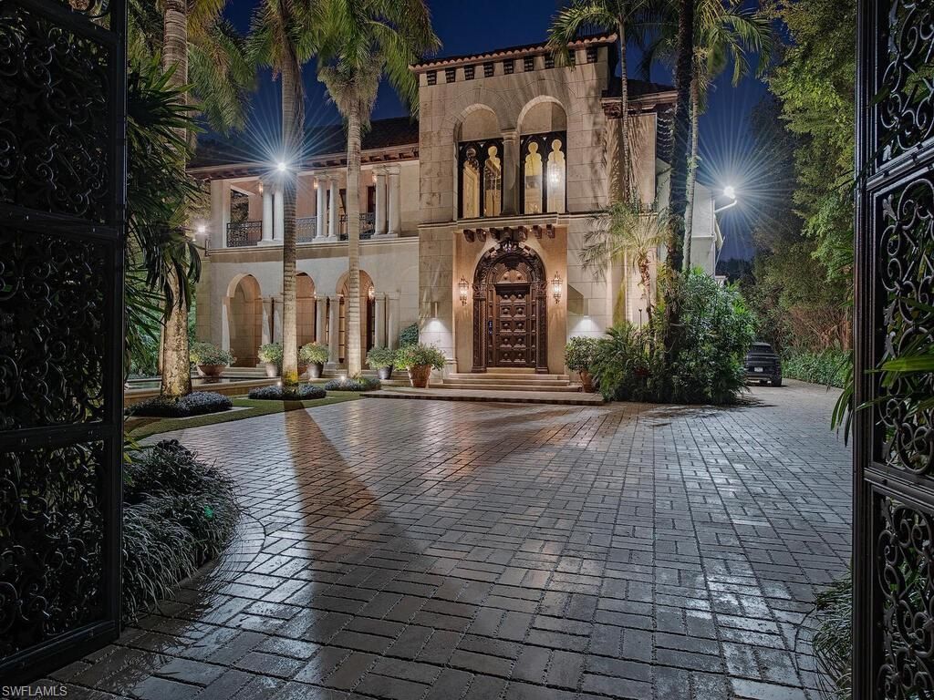 3200 Green Dolphin Ln, Naples, FL 34102 Photo