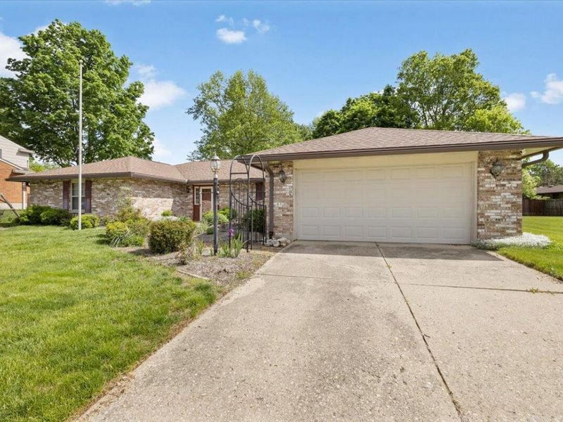 6330 Rangeview Drive, Dayton, OH 45415 Photo 6