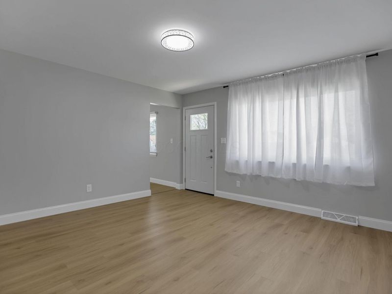 572 Westphal Avenue, Columbus, OH 43213 Photo 10