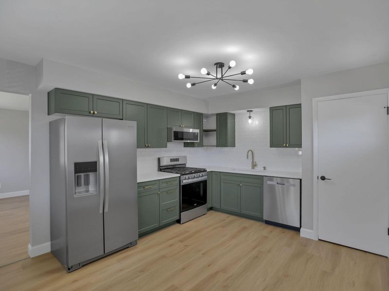 572 Westphal Avenue, Columbus, OH 43213 Photo 4