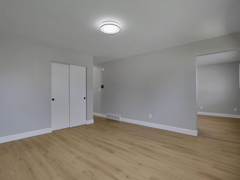 572 Westphal Avenue, Columbus, OH 43213 Photo 9