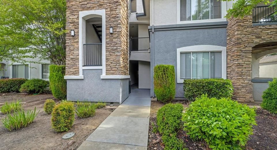 701 Gibson Dr #2018, Unit 2018, Roseville, CA 95678 Photo