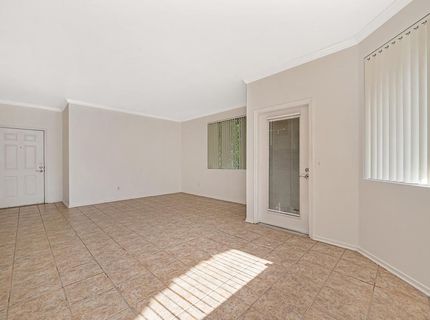 701 Gibson Dr #2018, Unit 2018, Roseville, CA 95678 Photo