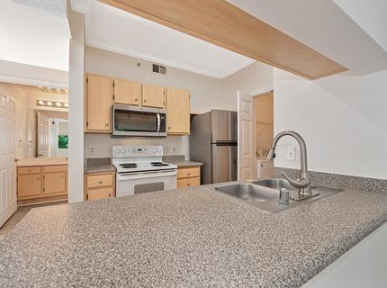 701 Gibson Dr #2018, Unit 2018, Roseville, CA 95678 Photo