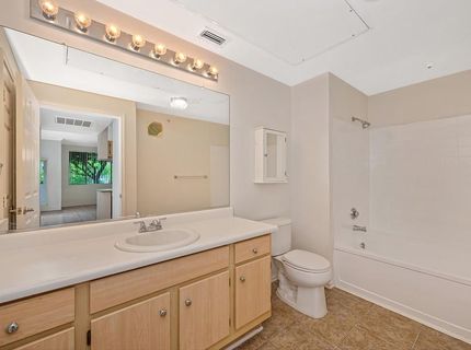 701 Gibson Dr #2018, Unit 2018, Roseville, CA 95678 Photo
