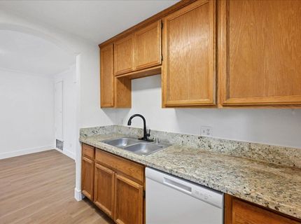 4744 Greenholme Dr #4, Unit 4, Sacramento, CA 95842 Photo