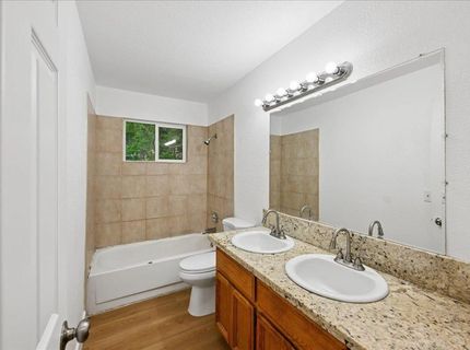 4744 Greenholme Dr #4, Unit 4, Sacramento, CA 95842 Photo