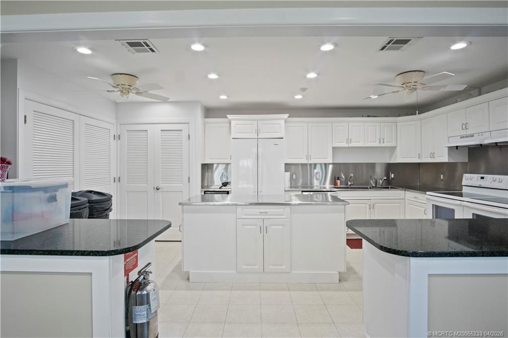 1800 SE St. Lucie Boulevard, Unit 5-207, Stuart, FL 34996 Photo