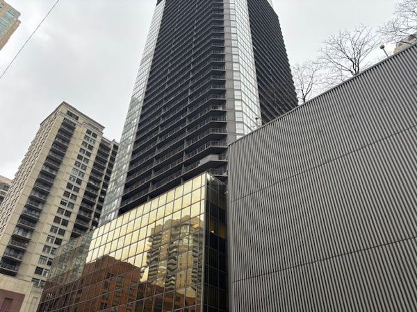 10 E Ontario Street , Unit 2203, Chicago, IL 60610