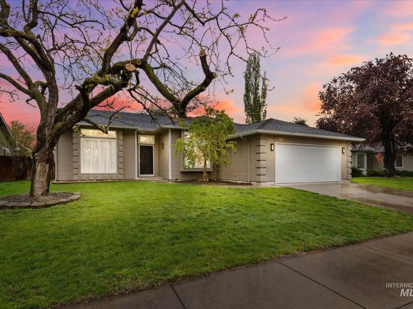 2250 N Amethyst, Meridian, ID 83646