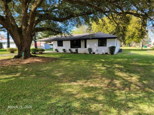 3324 E MAIN Street, Slaughter, LA 70777