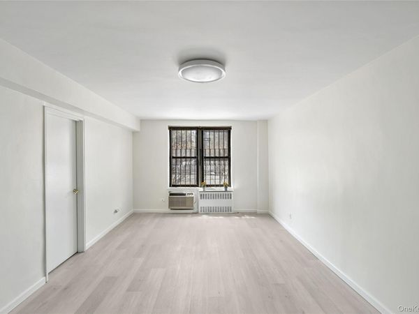 86-04 Grand Ave, Unit 2D, Elmhurst, NY 11373