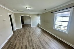 1837 Doscher Avenue photo 4