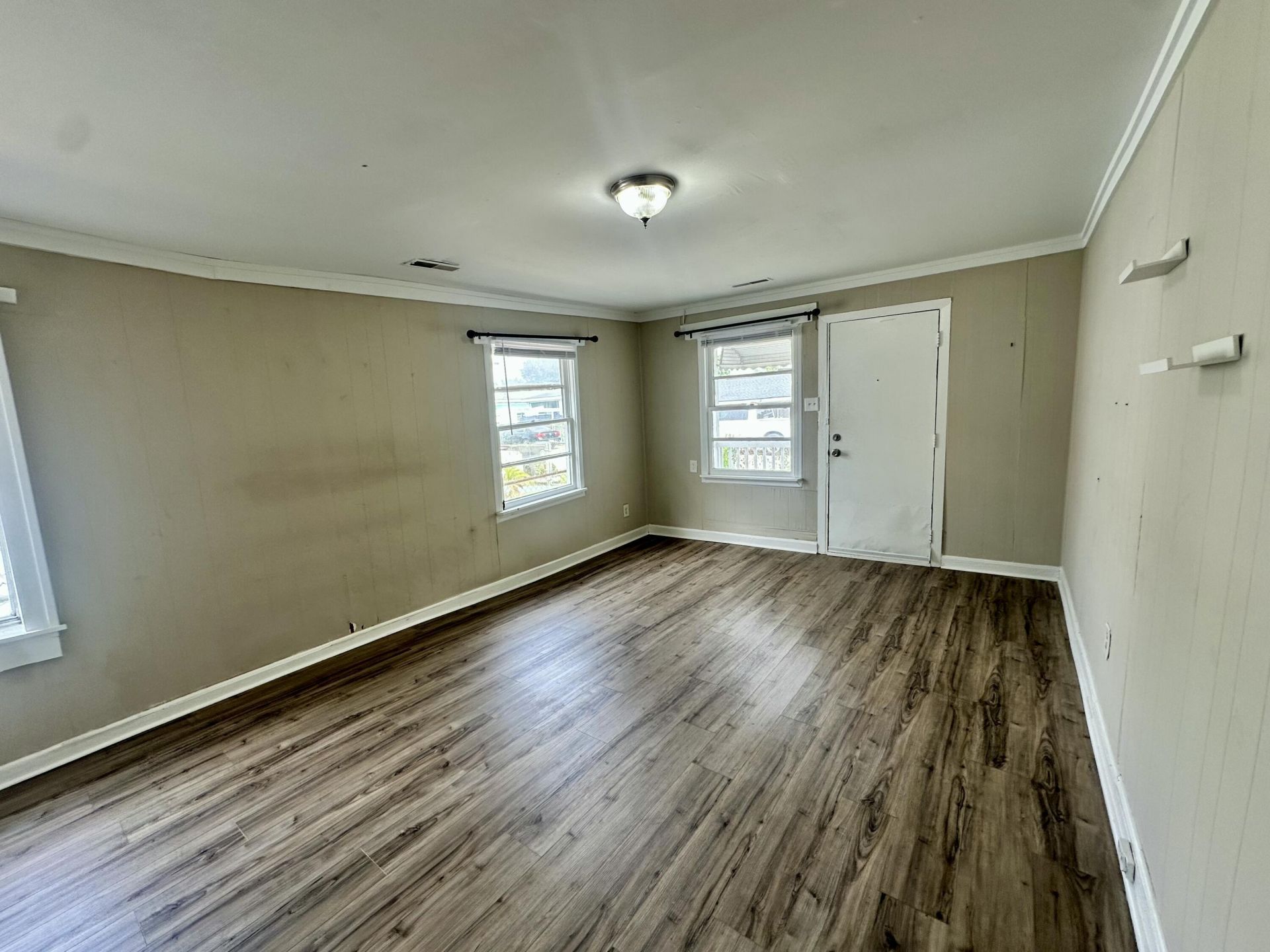 1837 Doscher Avenue Photo 4