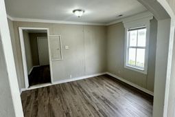 1837 Doscher Avenue photo 4