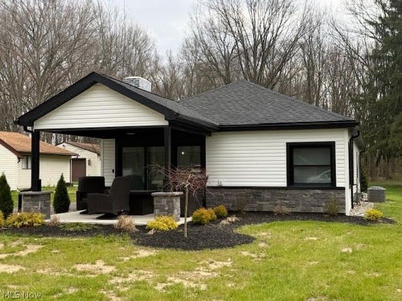 807 Howland Wilson Road SE, Warren, OH 44484 Photo 12