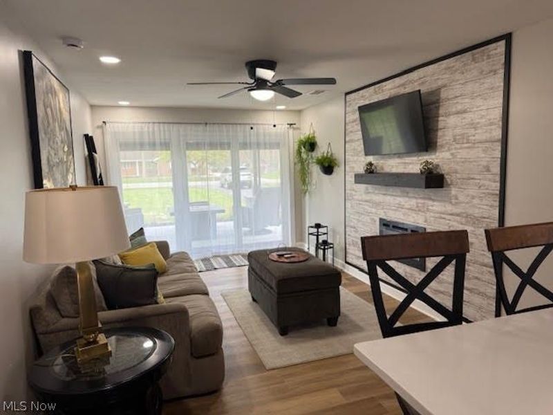 807 Howland Wilson Road SE, Warren, OH 44484 Photo 2