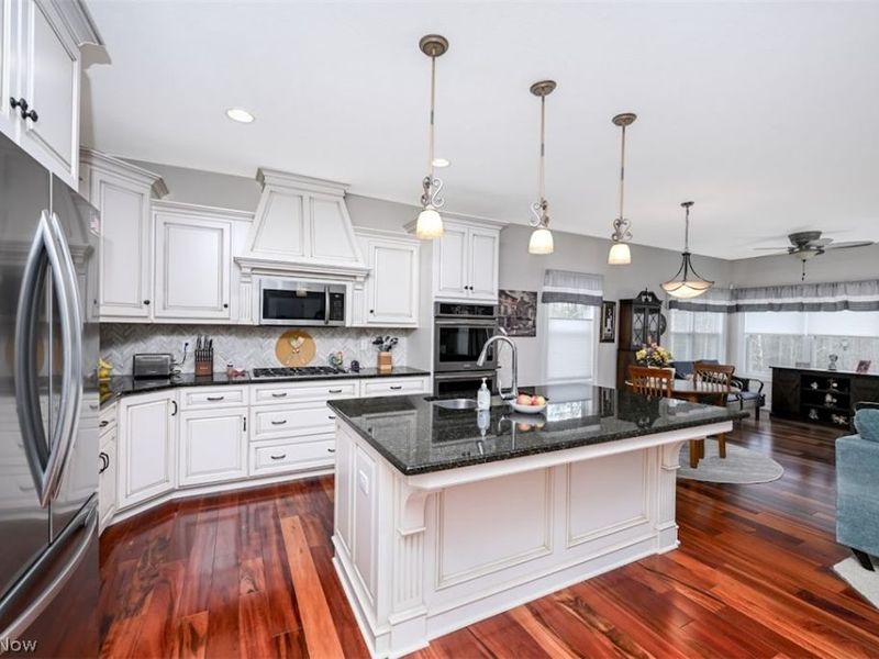 10269 River Run Lane, North Royalton, OH 44133 Photo 6