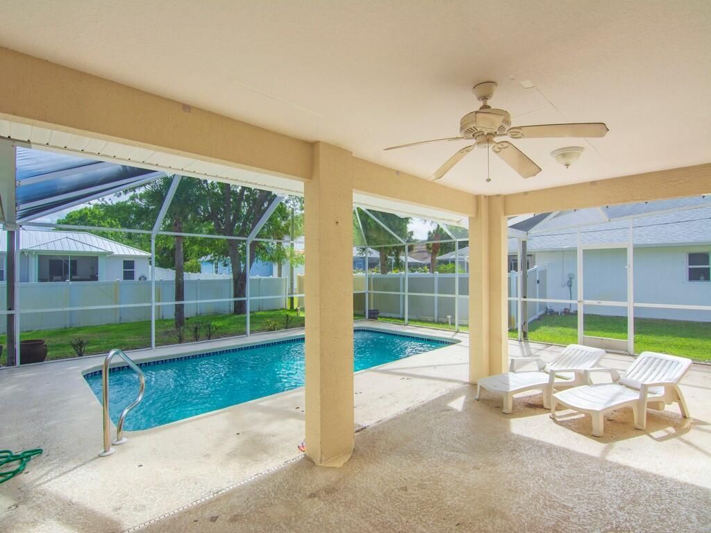 962 Montrose Avenue, Sebastian, FL 32958 Photo