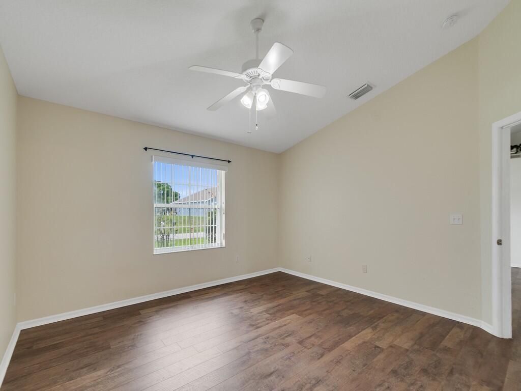 962 Montrose Avenue, Sebastian, FL 32958 Photo