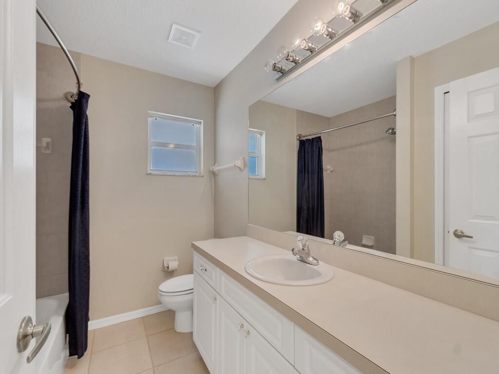 962 Montrose Avenue, Sebastian, FL 32958 Photo