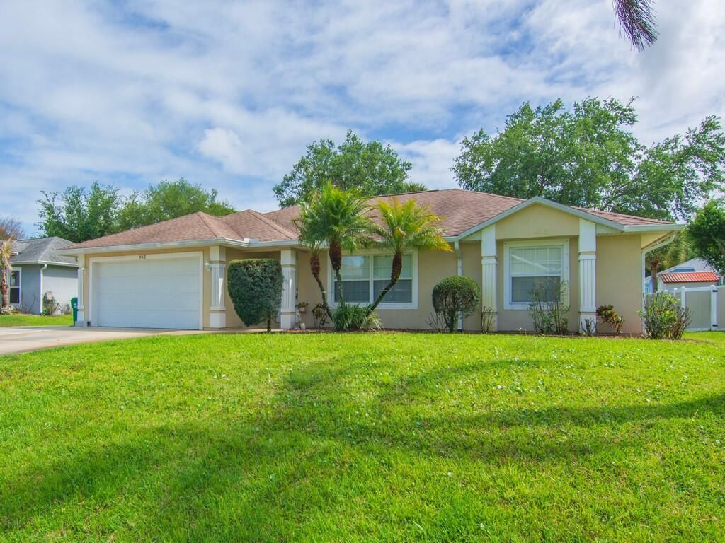 962 Montrose Avenue, Sebastian, FL 32958 Photo