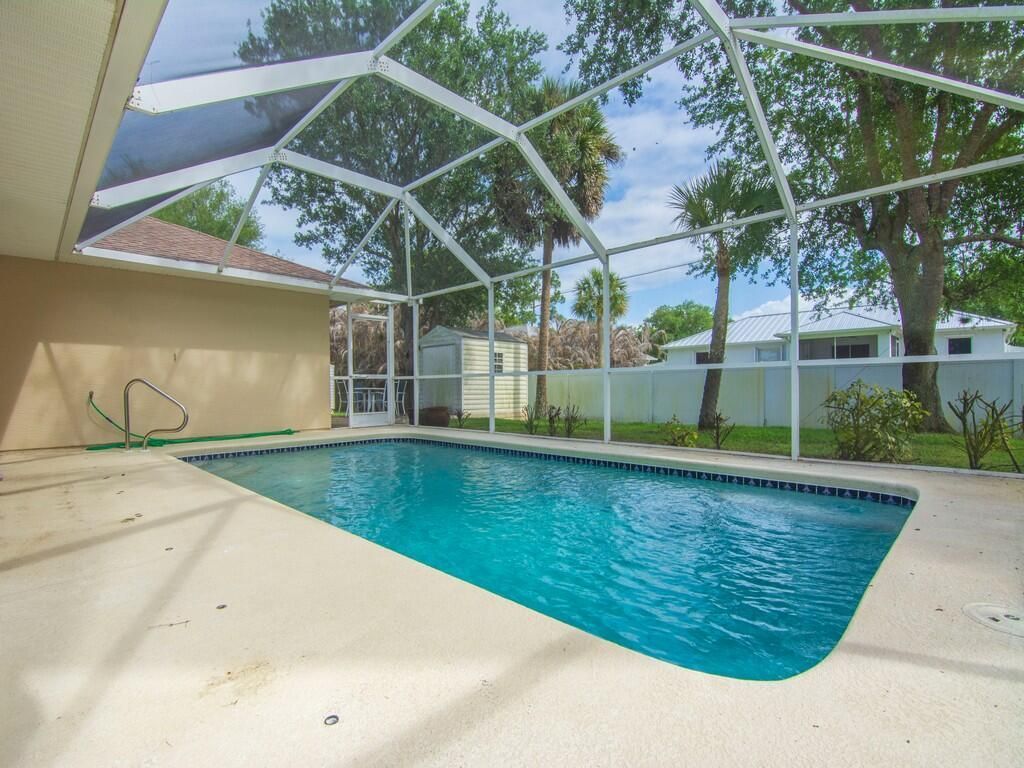 962 Montrose Avenue, Sebastian, FL 32958 Photo