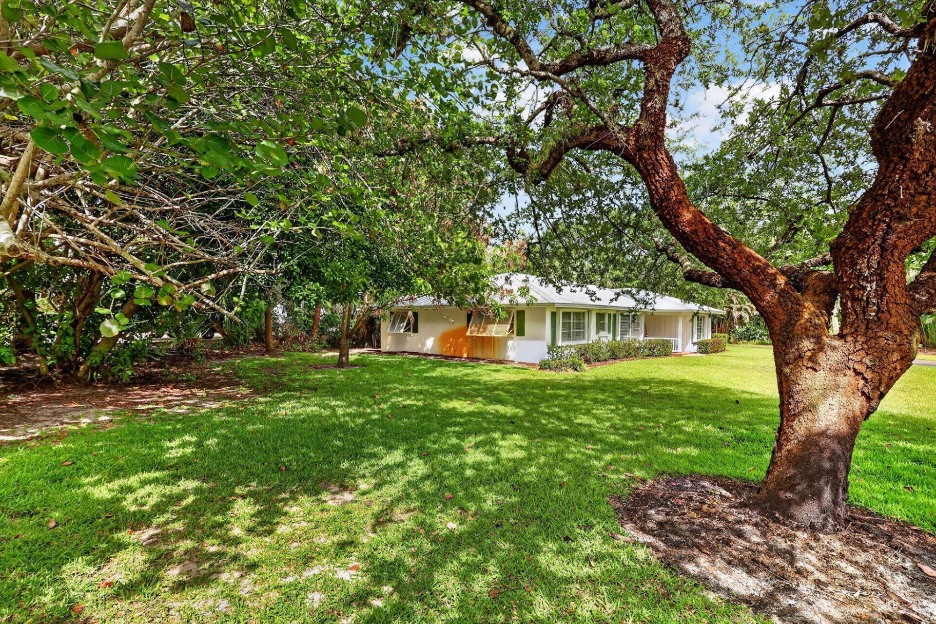 1233 NW River Terrace, Stuart, FL 34994 Photo