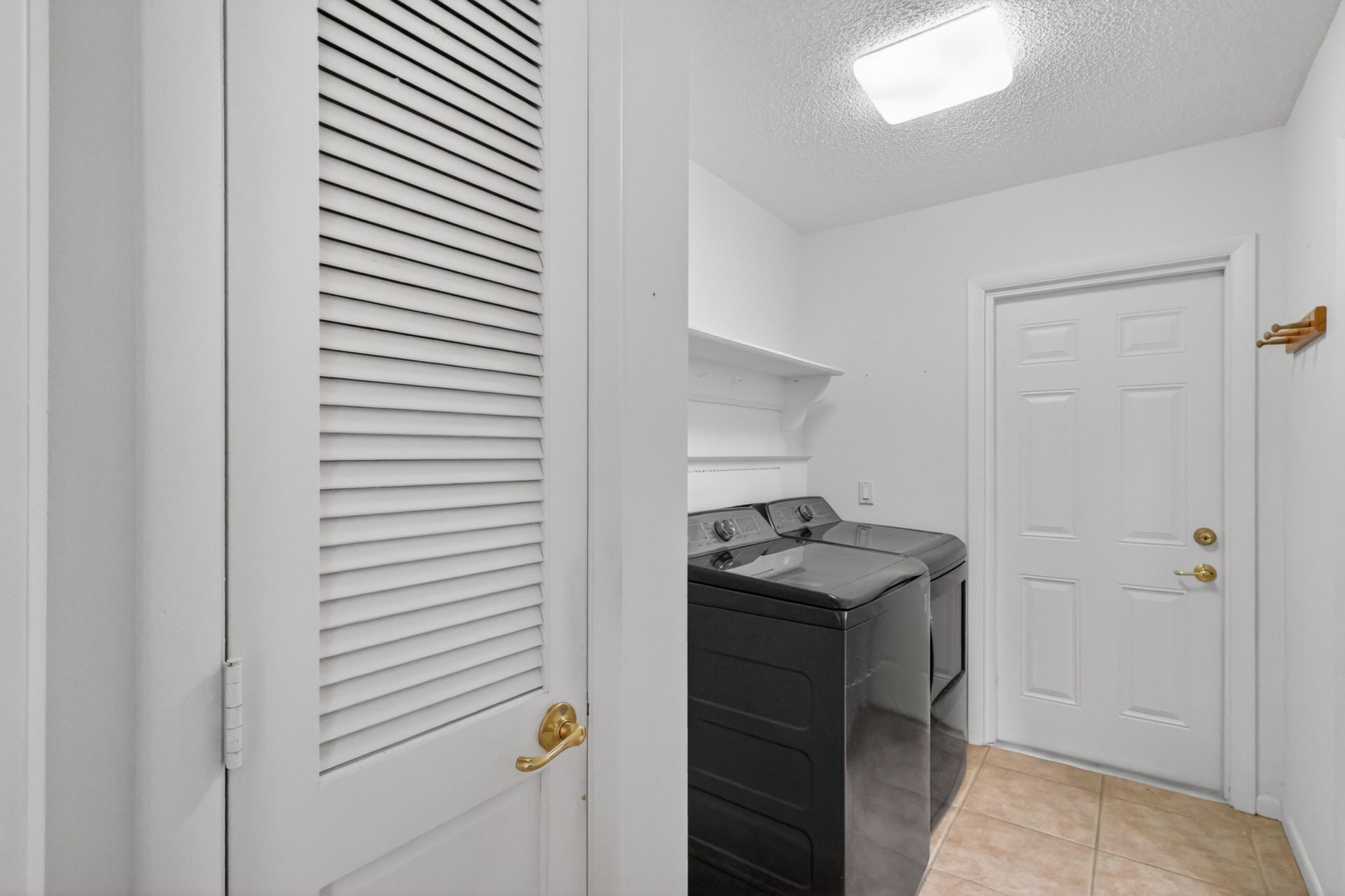 1233 NW River Terrace, Stuart, FL 34994 Photo