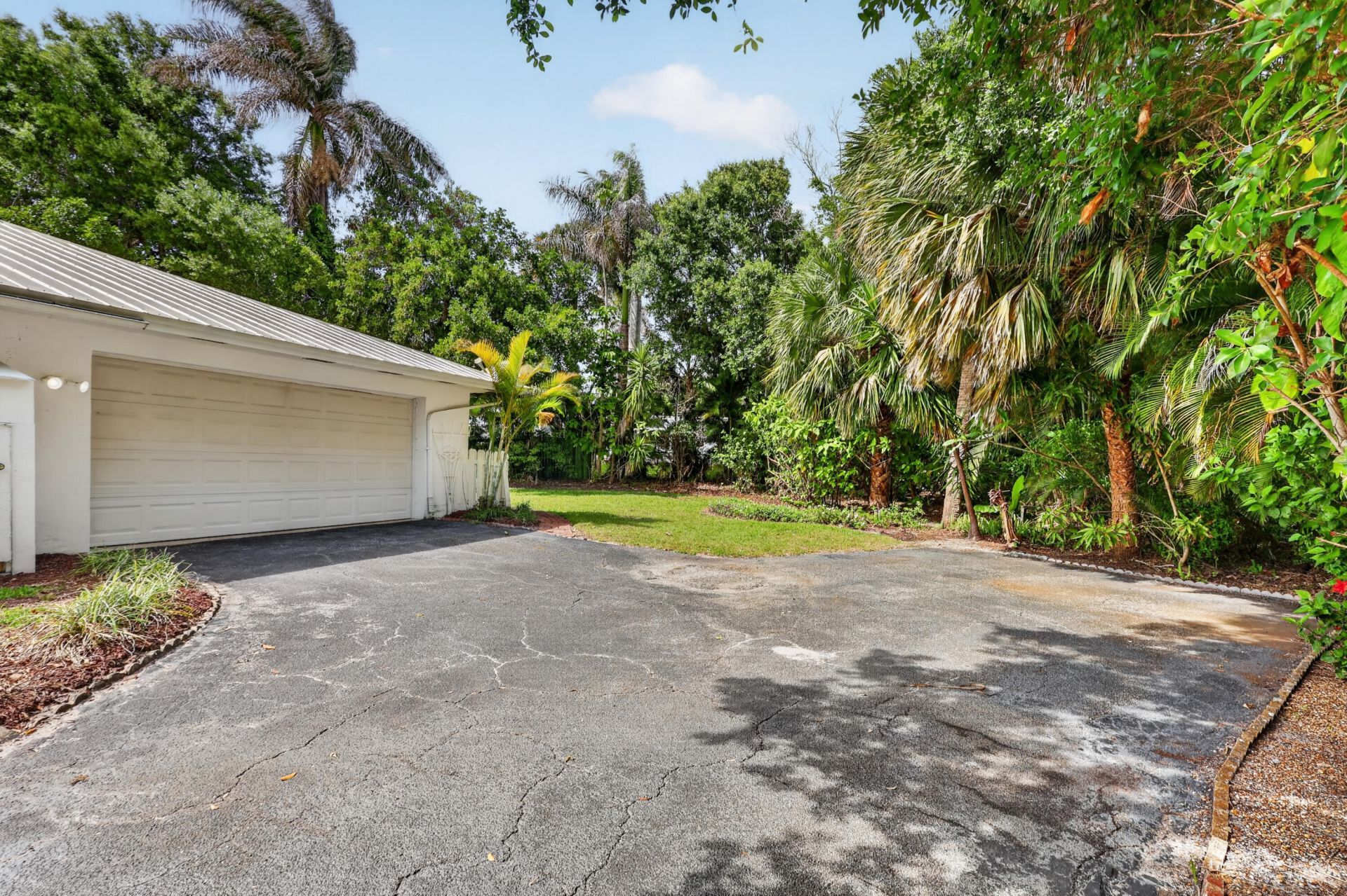 1233 NW River Terrace, Stuart, FL 34994 Photo