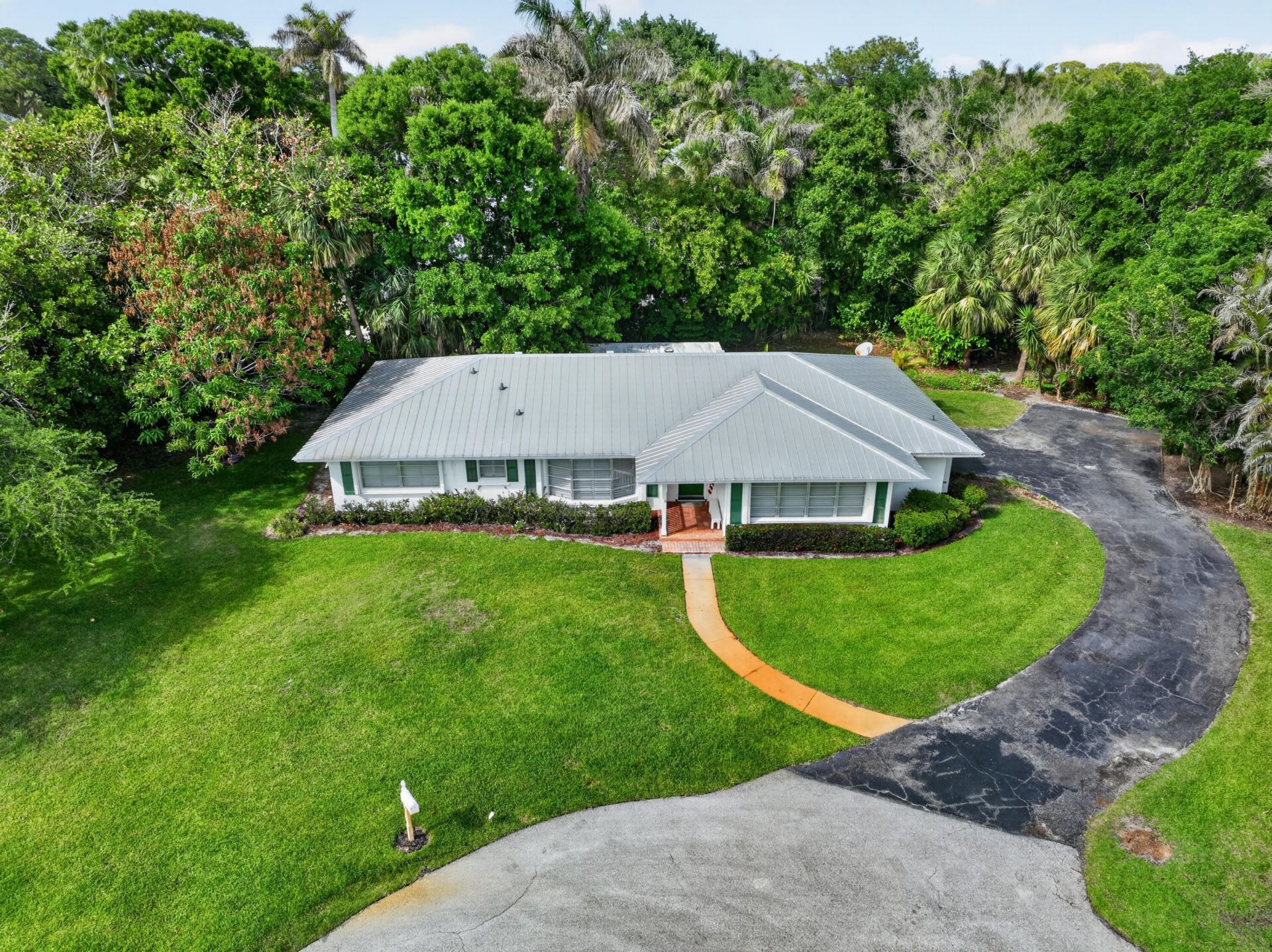 1233 NW River Terrace, Stuart, FL 34994 Photo