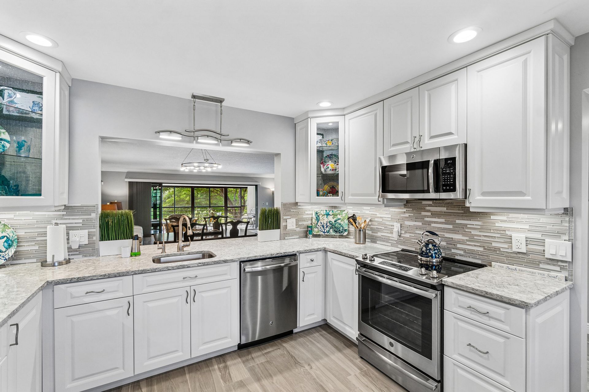 6410 Aspen Glen Circle, Boynton Beach, FL 33437 Photo