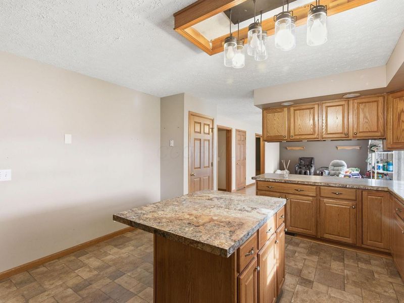 2215 Shupp Road, Bucyrus, OH 44820 Photo 9