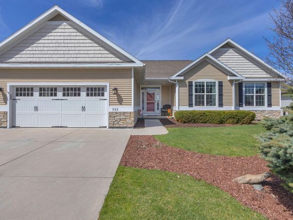 522 Cloverdale Ln, Plymouth, WI 53073