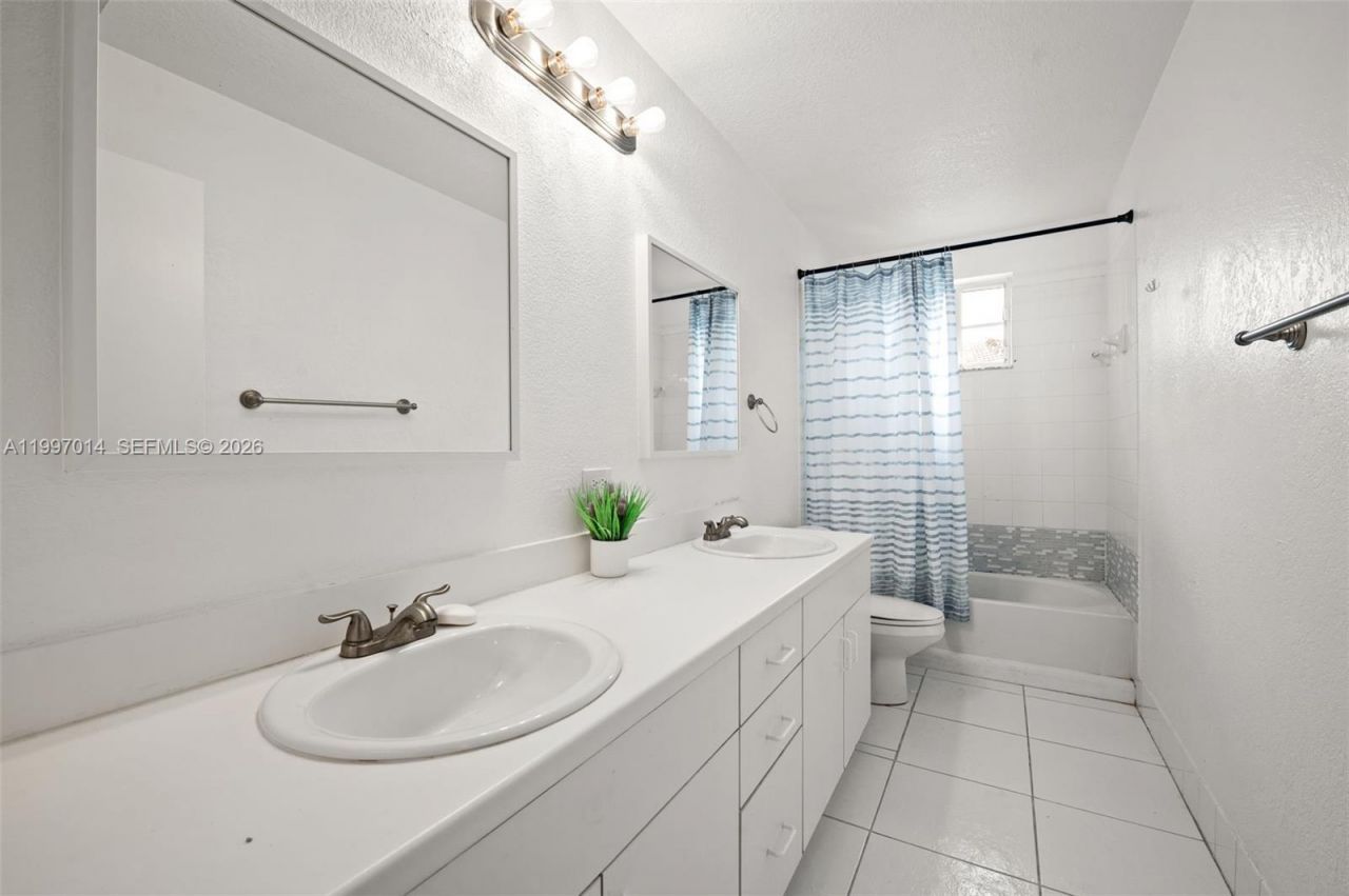 3676 San Simeon Cir, Weston, FL 33331 Photo