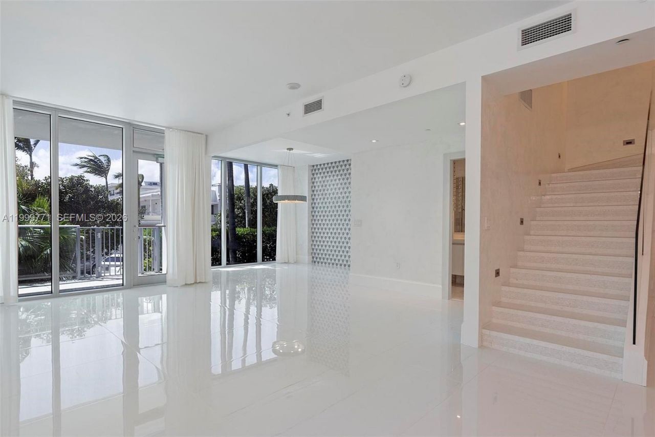 701 N Fort Lauderdale Beach Blvd, Unit TH3, Fort Lauderdale, FL 33304 Photo