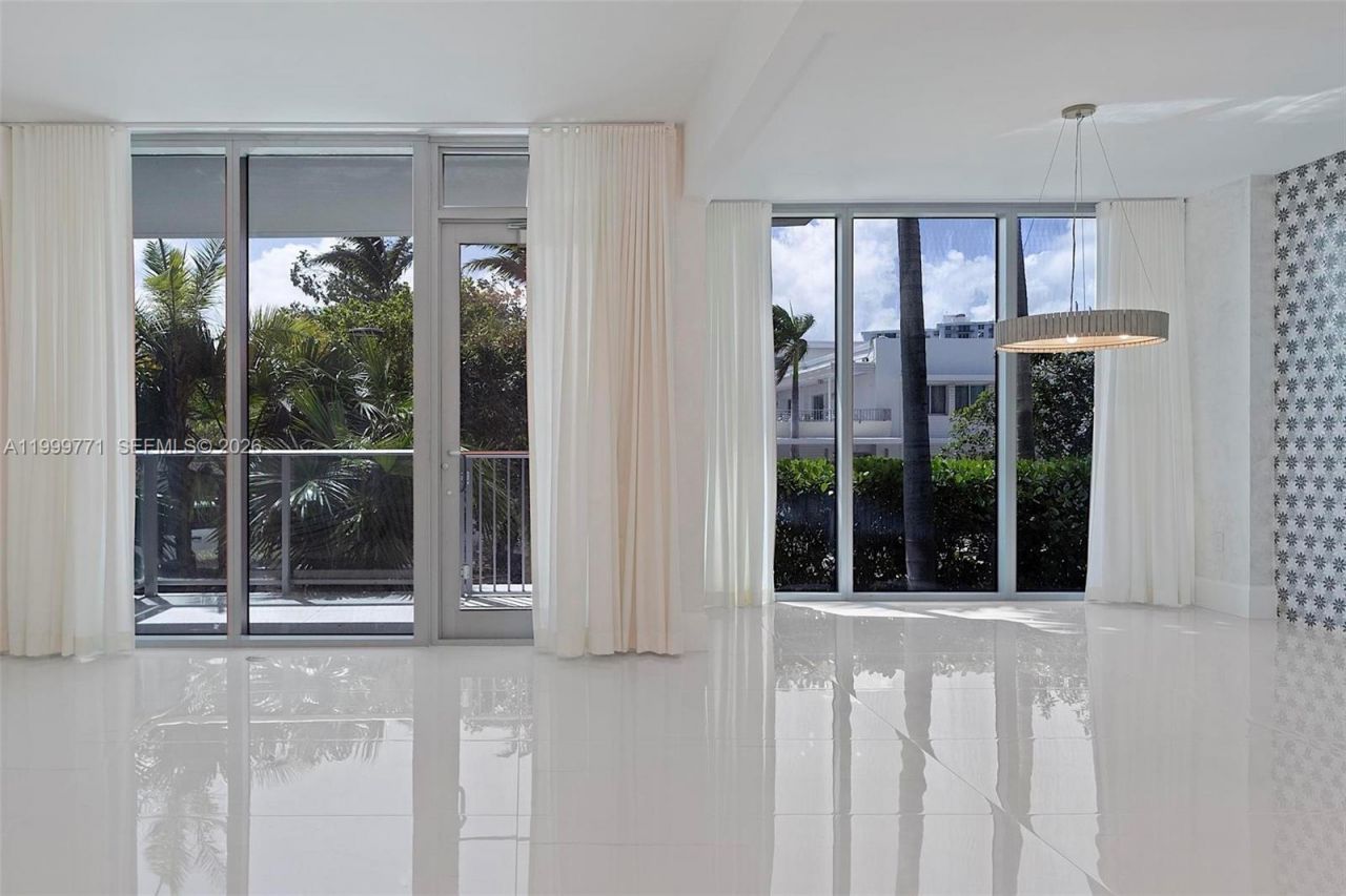 701 N Fort Lauderdale Beach Blvd, Unit TH3, Fort Lauderdale, FL 33304 Photo