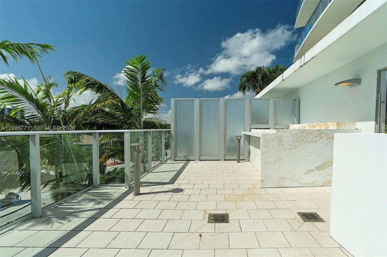 701 N Fort Lauderdale Beach Blvd, Unit TH3, Fort Lauderdale, FL 33304 Photo